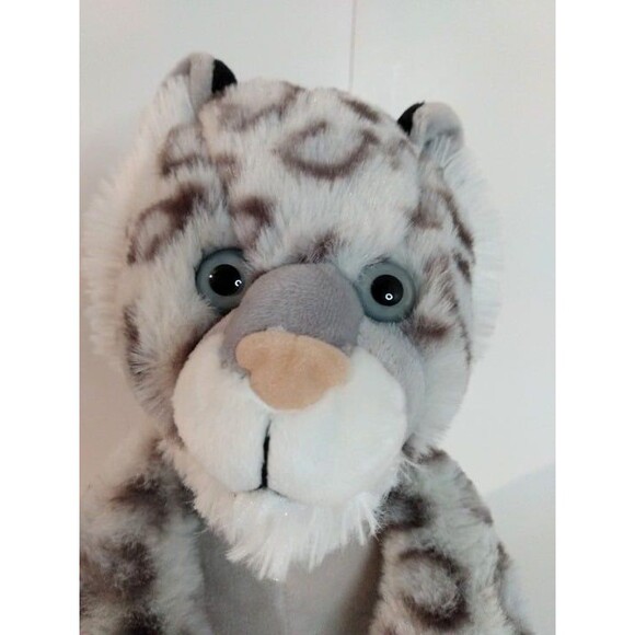 Petting Zoo Snow Leopard Plush Stuffed Animal Toy Spots Gray Recycle Symbol - Picture 2 of 6